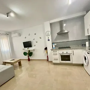 Apartment “smile Nerja” Chic With Wifi, 4 Guests, Nerja